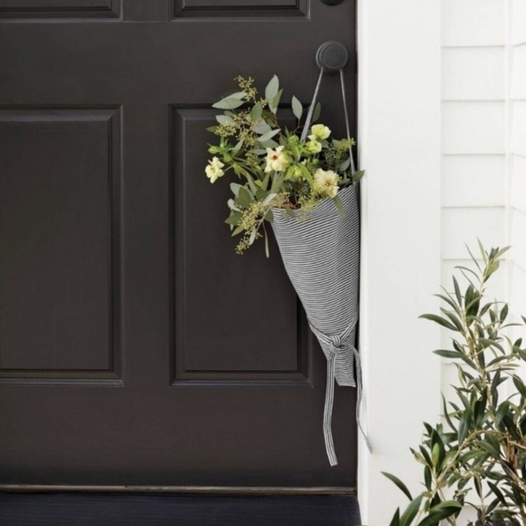 Hearth & Hand NEW Flower Market Tote Conicol Striped Fabric in Cream/Gray - Picture 2 of 6